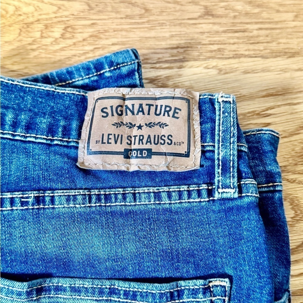 Men Levi’s Signature Gold Like New Jeans Size 36X36​​​​​​​​ - Picture 3 of 3